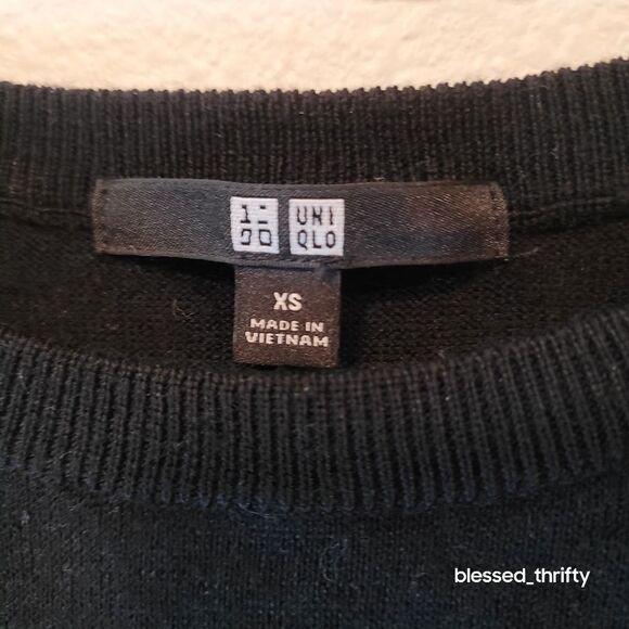 Uniqlo Wool XS Black Crewneck Sweater - Picture 4 of 5